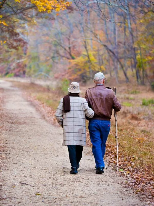 couple-walking-together